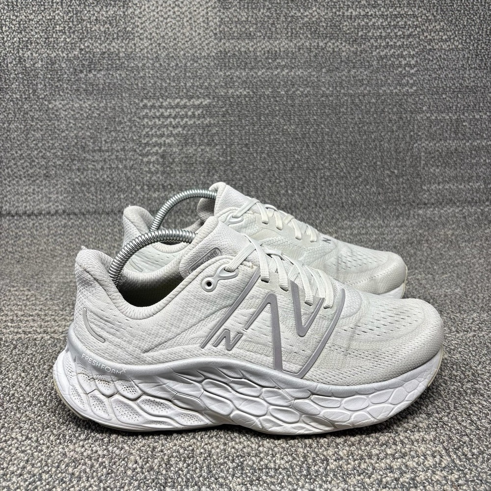 New Balance Fresh Foam X More v4 Womens 9.5 D Wide Grey Running Shoes WMORNC4